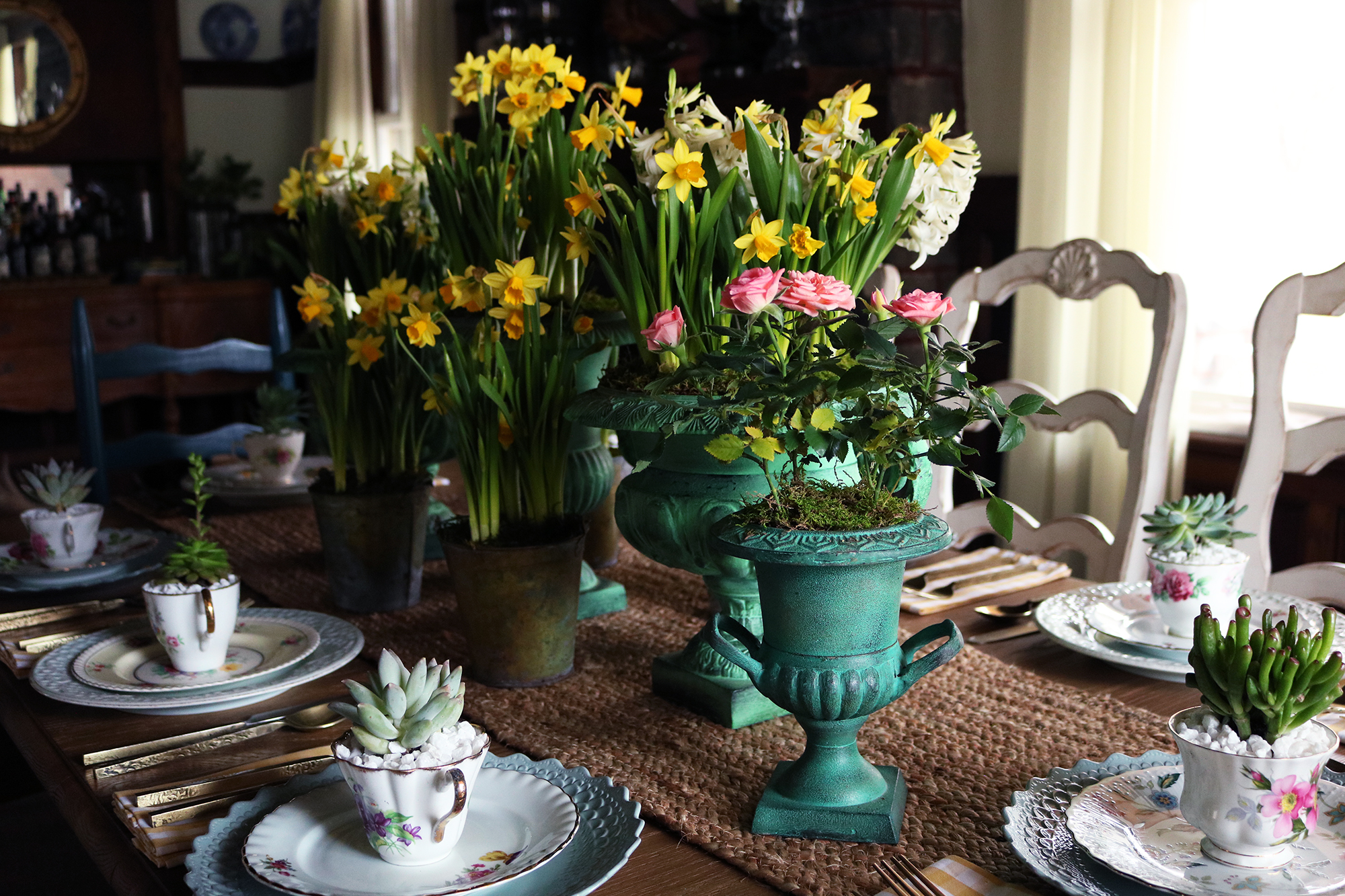 The Farmhouse Project: Spring Tablescape